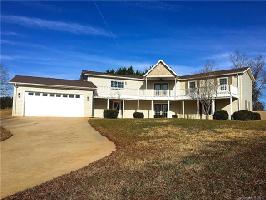 584 Harbor Road 