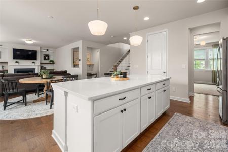 438 Sandbar Point