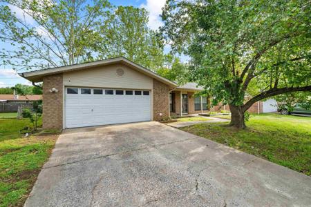 7 Cherryridge Place