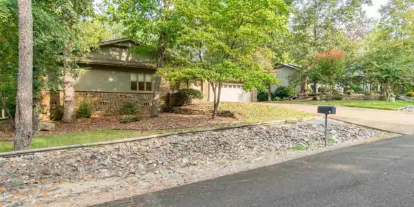 8 Rodriguez Place