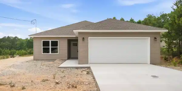 112 Lance Circle