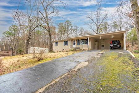 213 Curbstone