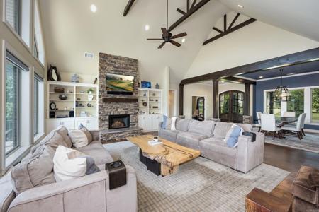 7325 Palm Beach Avenue