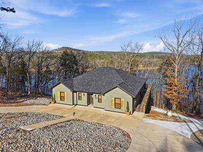 349 The Bluffs Drive