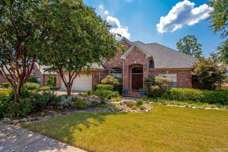 6813 Gap Point Circle