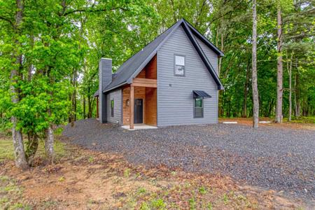 197 Sunshine Ln