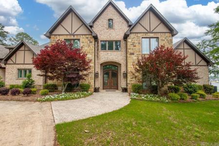 6522 Westminster