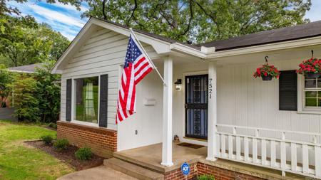 7521 Gable