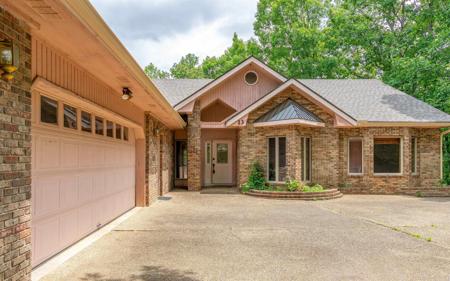 13 Delavega Circle