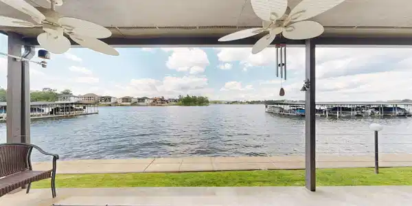 200  M-1 Hamilton Oaks Drive