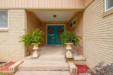 4300 Arlington