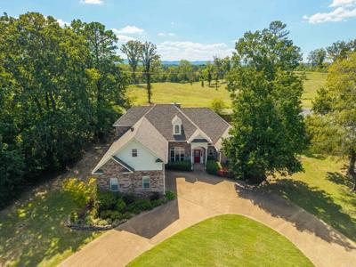 100 Moss Creek Court