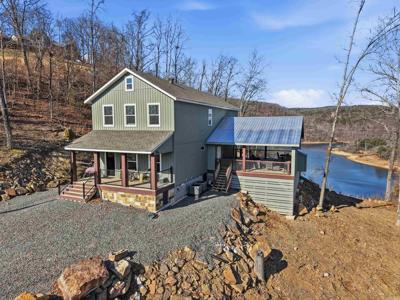 650 Lower Ridge Circle