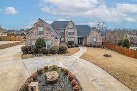 807 Cascade Drive