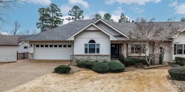 13 Arista Ln
