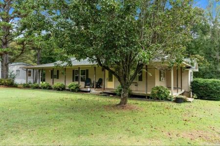 601 Valley Drive