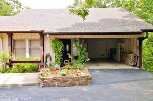 24 Esmeralda Place