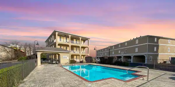 156 Villa Point