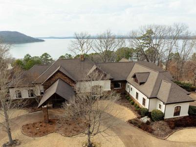 831 Rock Ledge Road