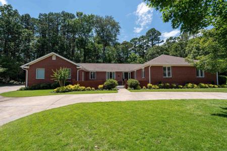 1021 Huntington Place