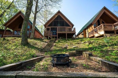 15 Lobo Cove