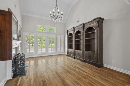 119 Marseille Drive