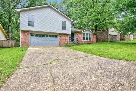 108 Elwood Drive