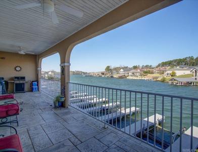 154D Villa Pointe
