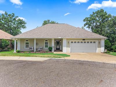 124 Garden View
