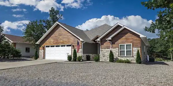 171 Cifuentes Way