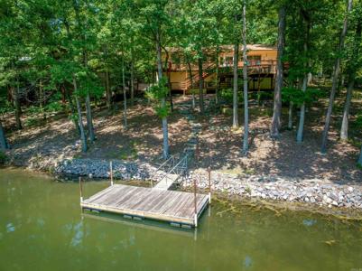 25 Costa Del Lago Lane