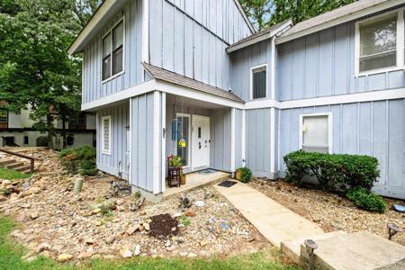 144 La Vista Lane