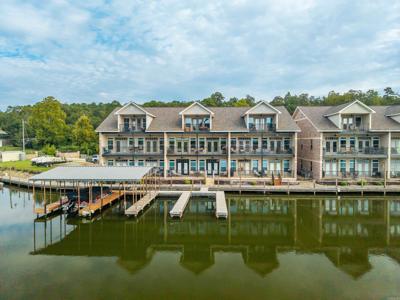 532 Grandpoint Drive
