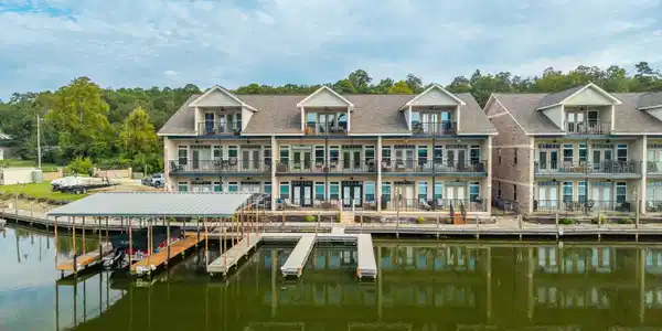 532 Grandpoint Drive