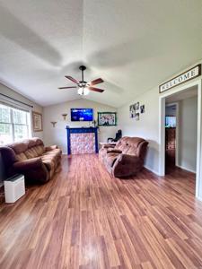 3 Whitney Ln