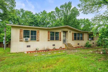 312 True Grit Lane