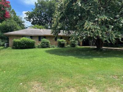 409 Sunnymeade Drive