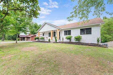 2509 Lakewood Drive