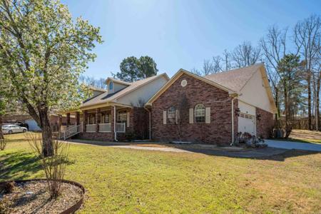 100 Deer View Circle