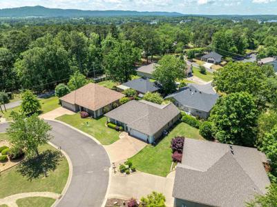 124 Garden View
