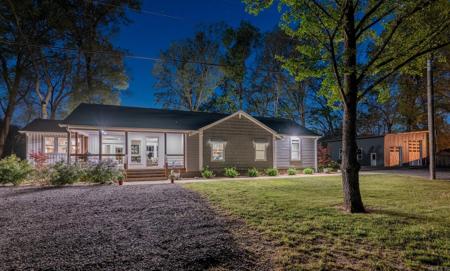 2489 River bend Road