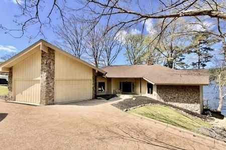 30 Sierra Drive