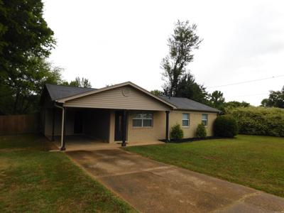 2702 Indian Hills Road