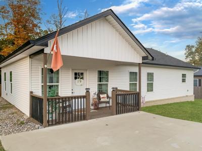 1020 Slate Creek Way