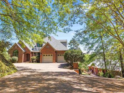 125 Catherine Crest