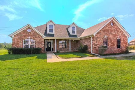 1306 Tupelo Court
