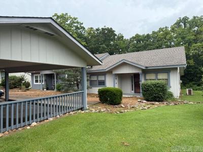 8 Spring River Lane