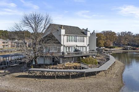 237 Bayshore Cove