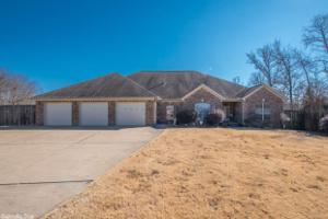 726 Lake Tree LN
