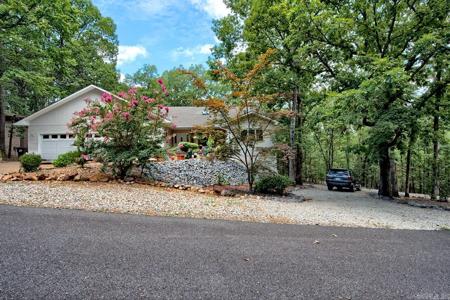 44 Valencia Way